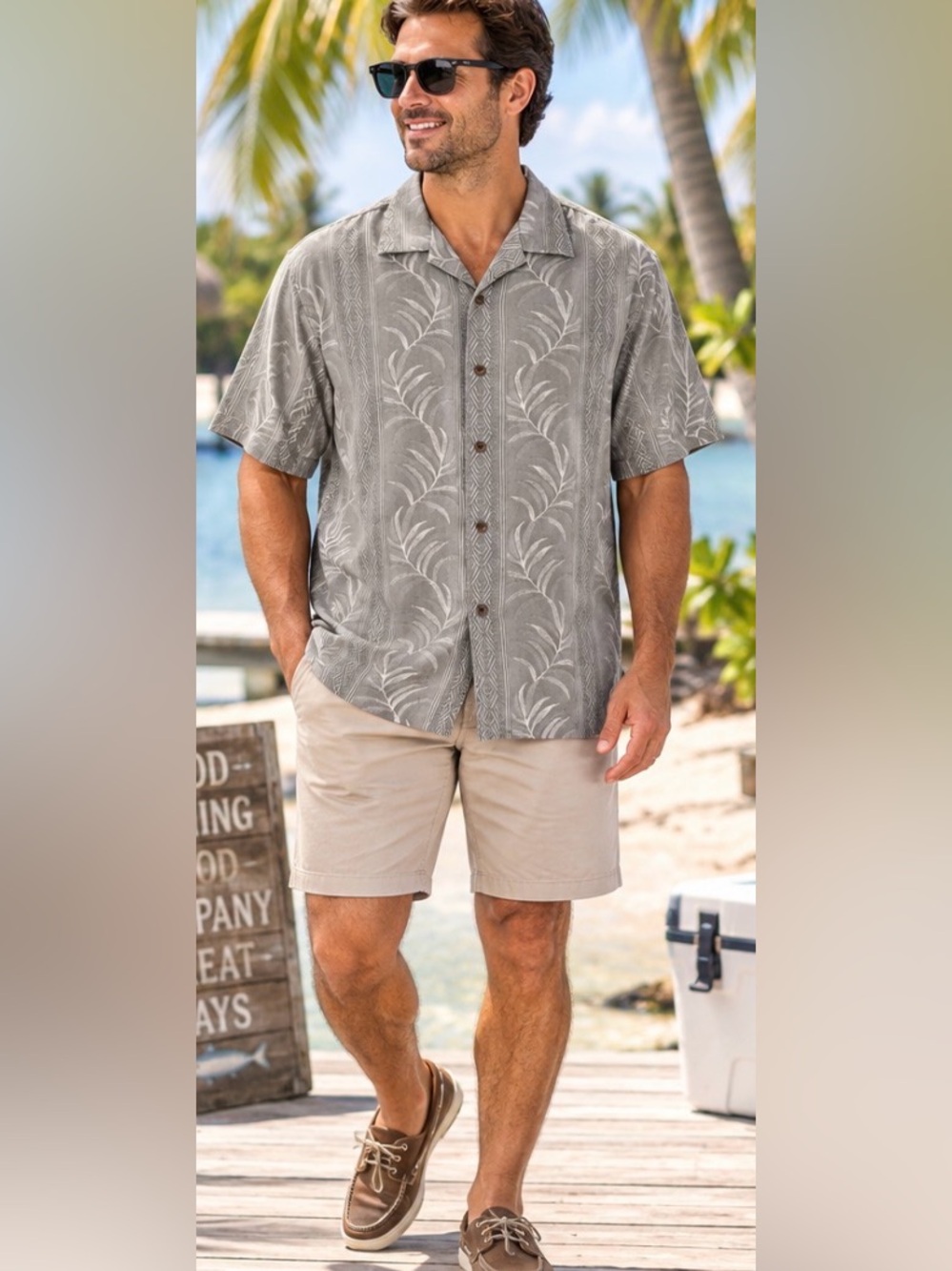 Tommy Bahama Men’s M 100% Silk Hawaiian Camp Shirt Gray Tropical Palm